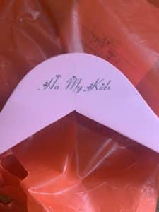 móc áo khắc thương hiu