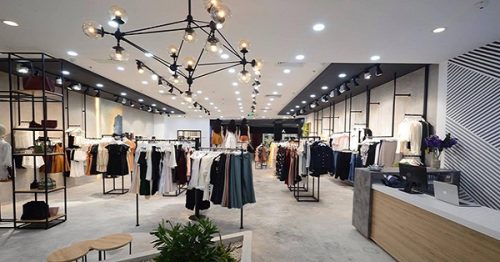 Kinh nghiệm chọn đèn cho shop quần áo đẹp và hiệu quả cao - Ảnh 3