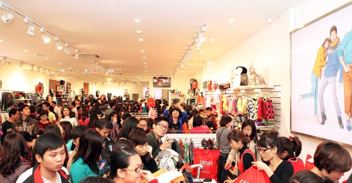 shop đông khách