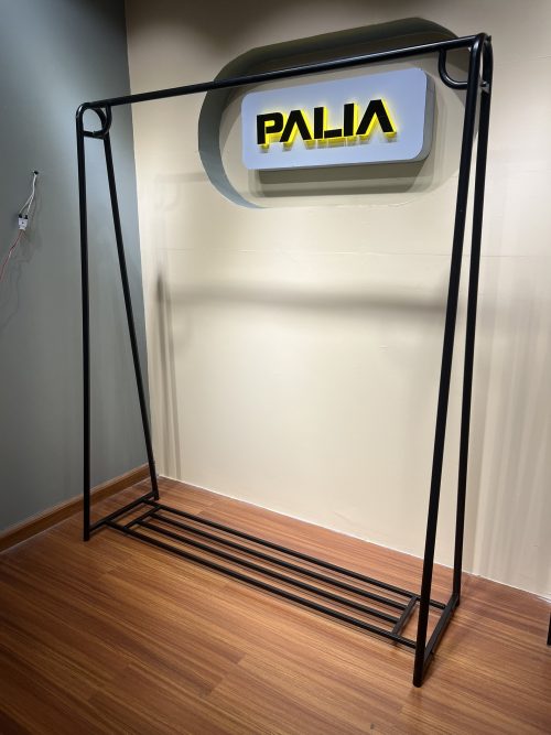 giá treo quần áo