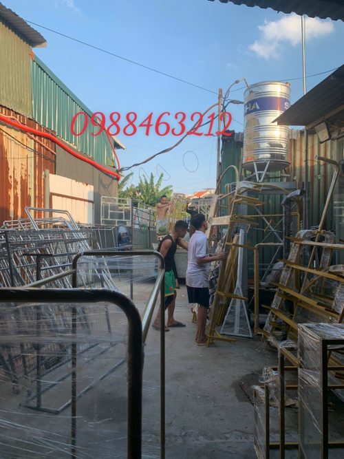 Xởng sản xuất giá treo quần áo 1
